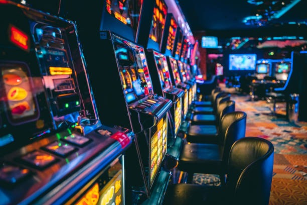 Mobile phone displaying joinbola VIP Roulette betting interface with live dealer stream